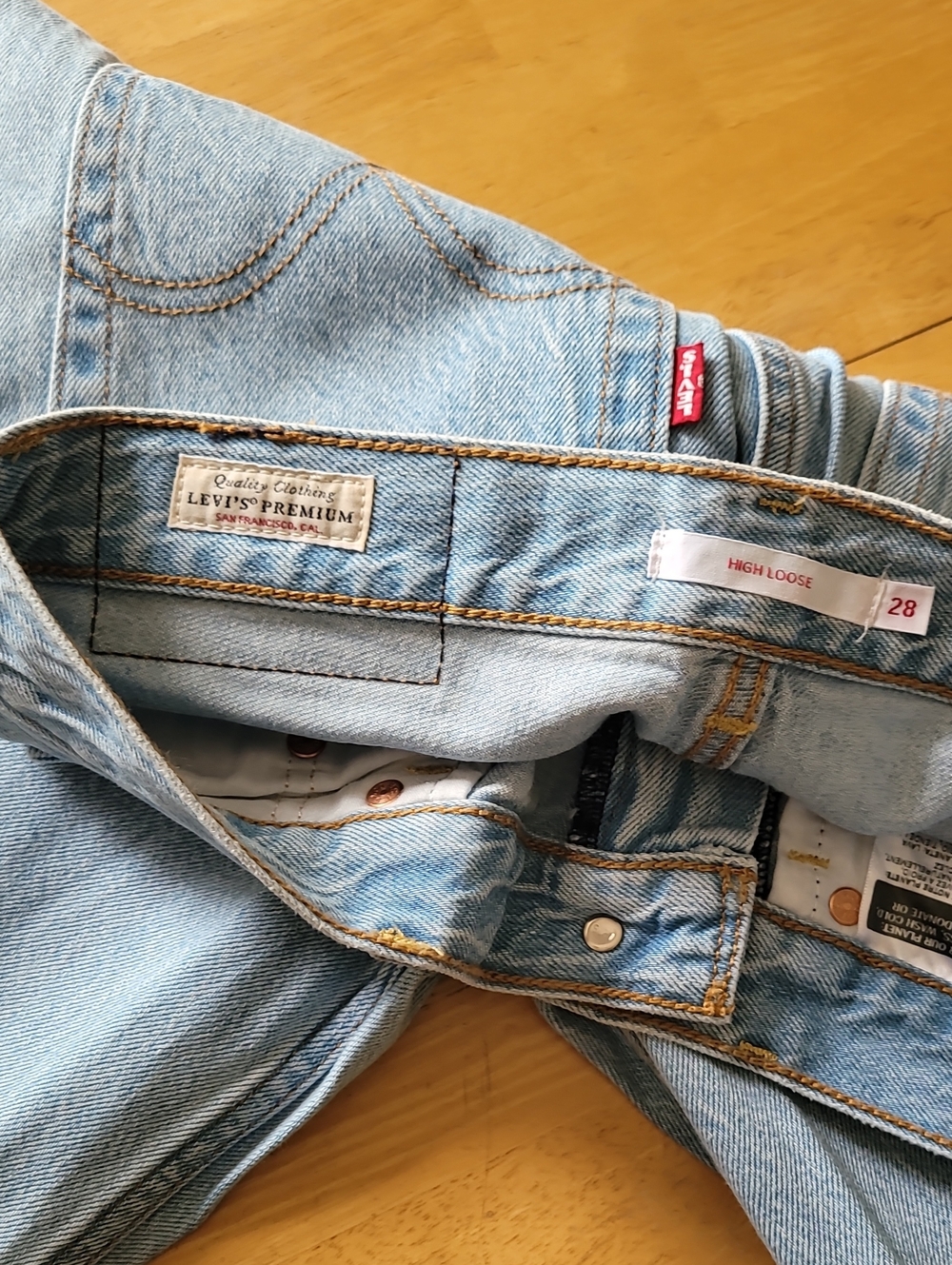 Levi’s x Farm Rio High Loose Jeans - Picture 12 of 16